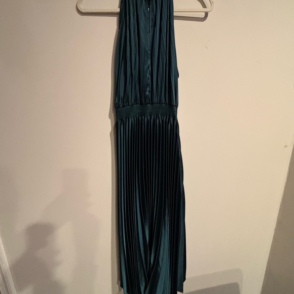 Emerald Green Pleated Halter Maxi Dress - Asymmetrical Hem - Size L - Picture 8 of 8